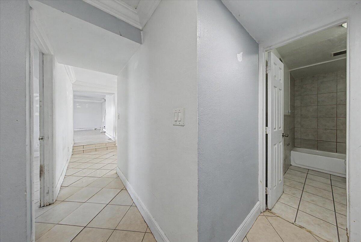 LAKE FOREST SEC 4 - Residential