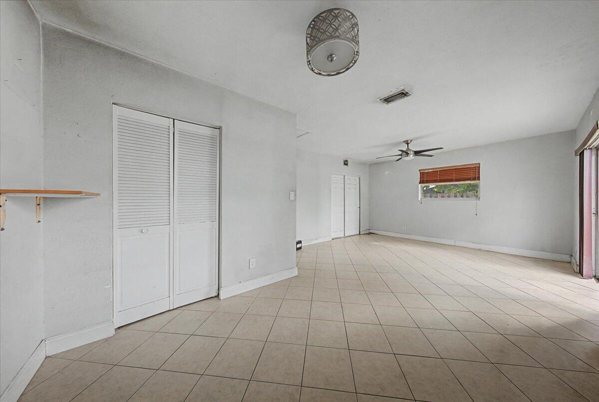 LAKE FOREST SEC 4 - Residential