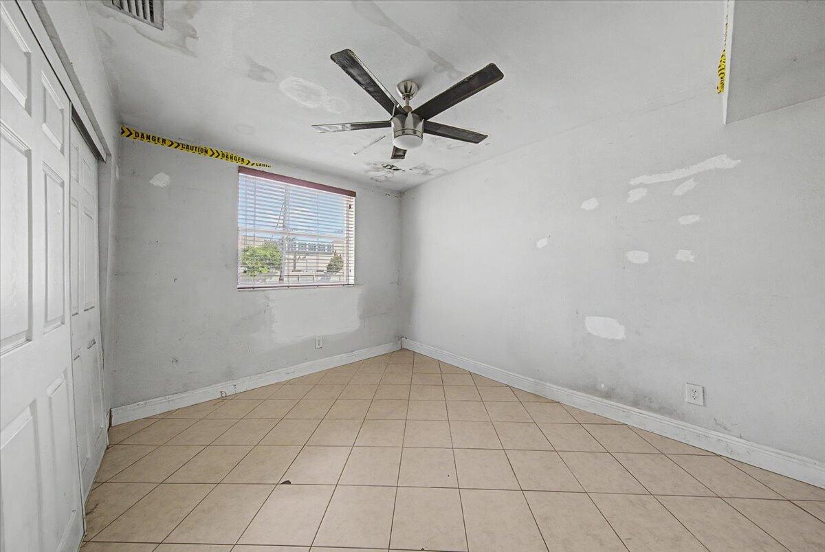 LAKE FOREST SEC 4 - Residential