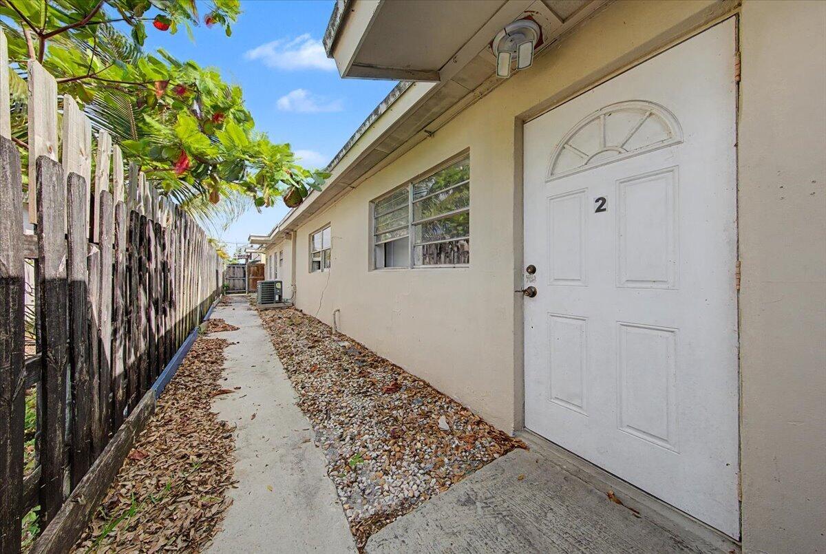 LAKE FOREST SEC 4 - Residential