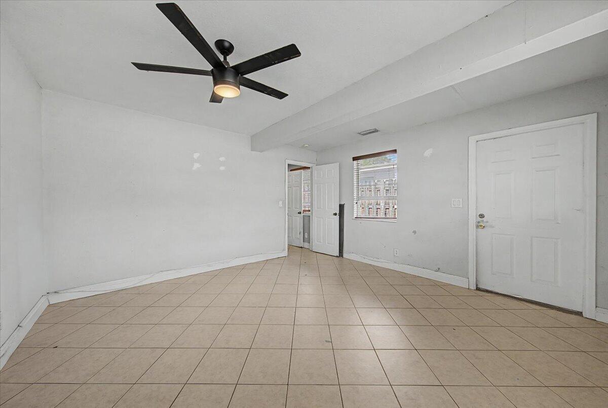 LAKE FOREST SEC 4 - Residential