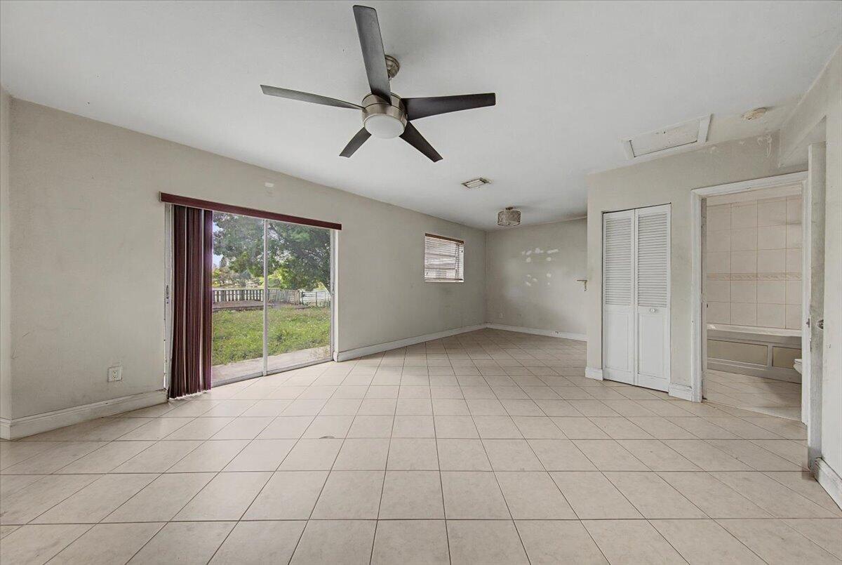 LAKE FOREST SEC 4 - Residential