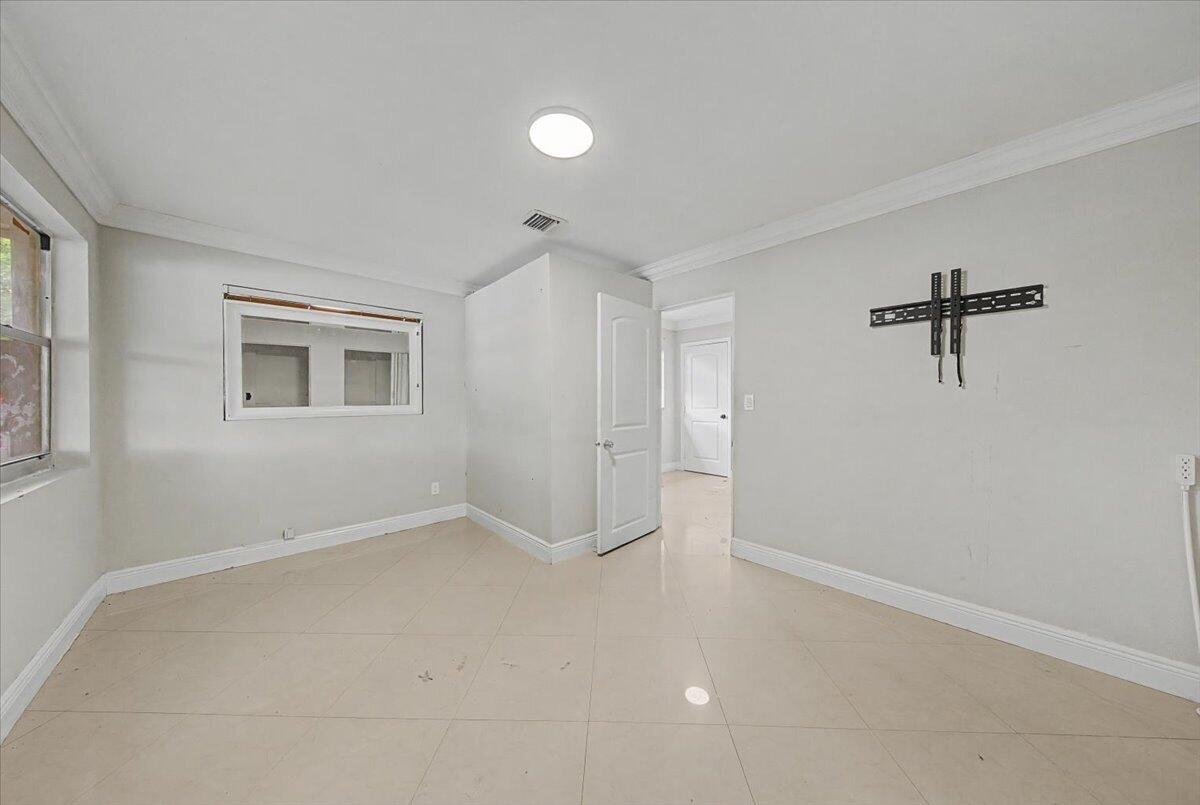 LAKE FOREST SEC 4 - Residential