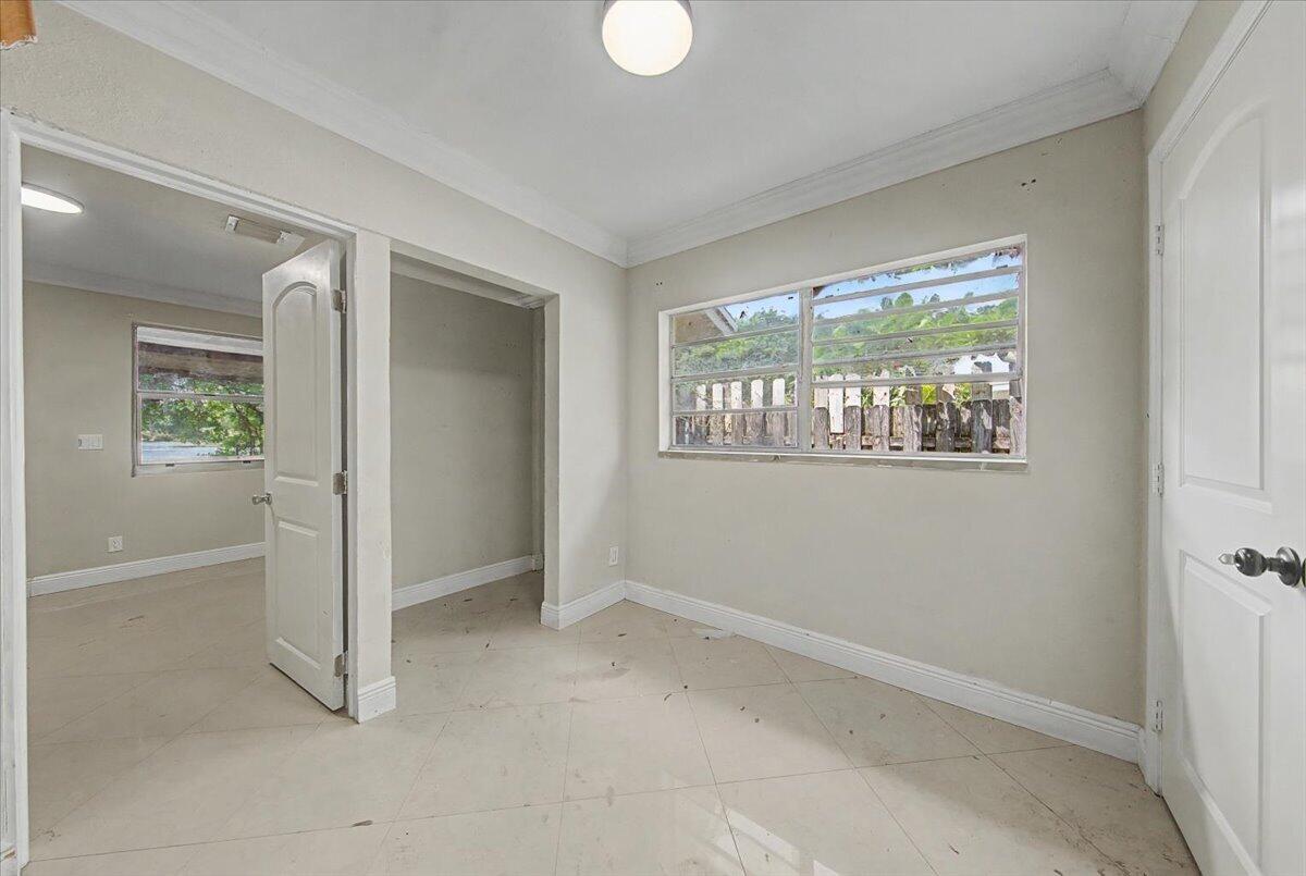 LAKE FOREST SEC 4 - Residential