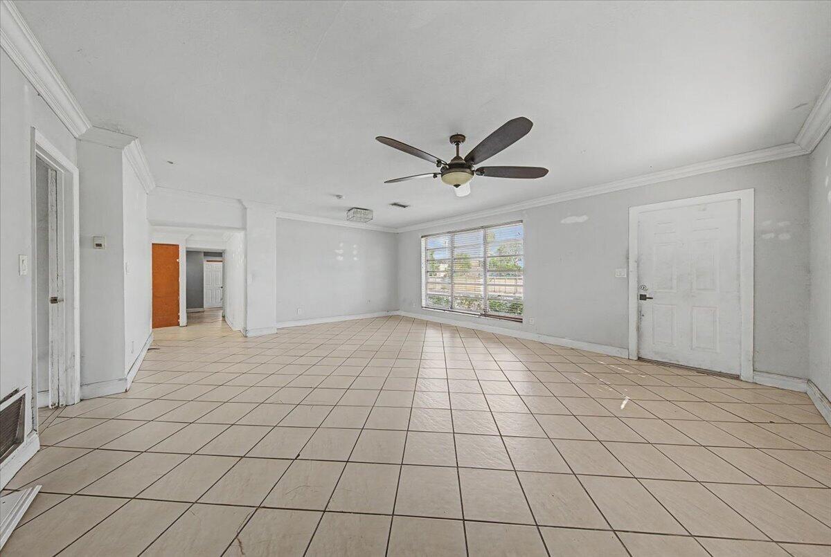 LAKE FOREST SEC 4 - Residential