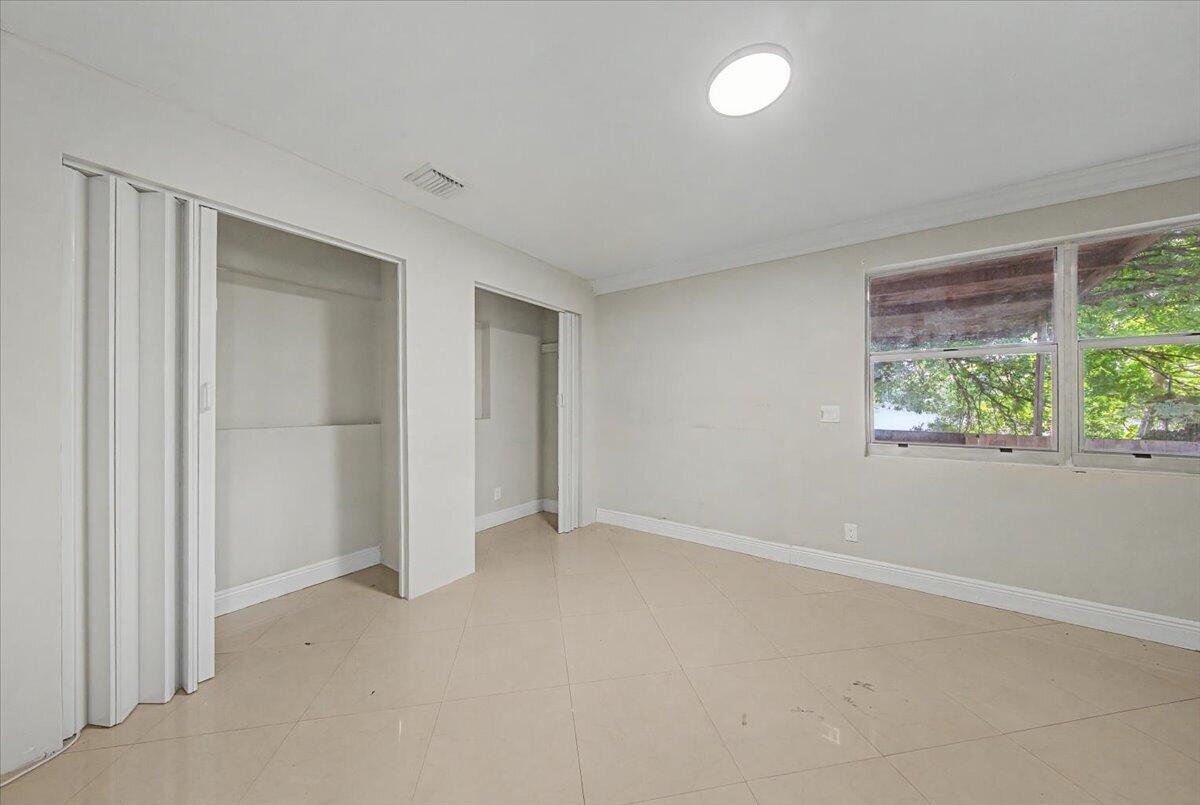 LAKE FOREST SEC 4 - Residential