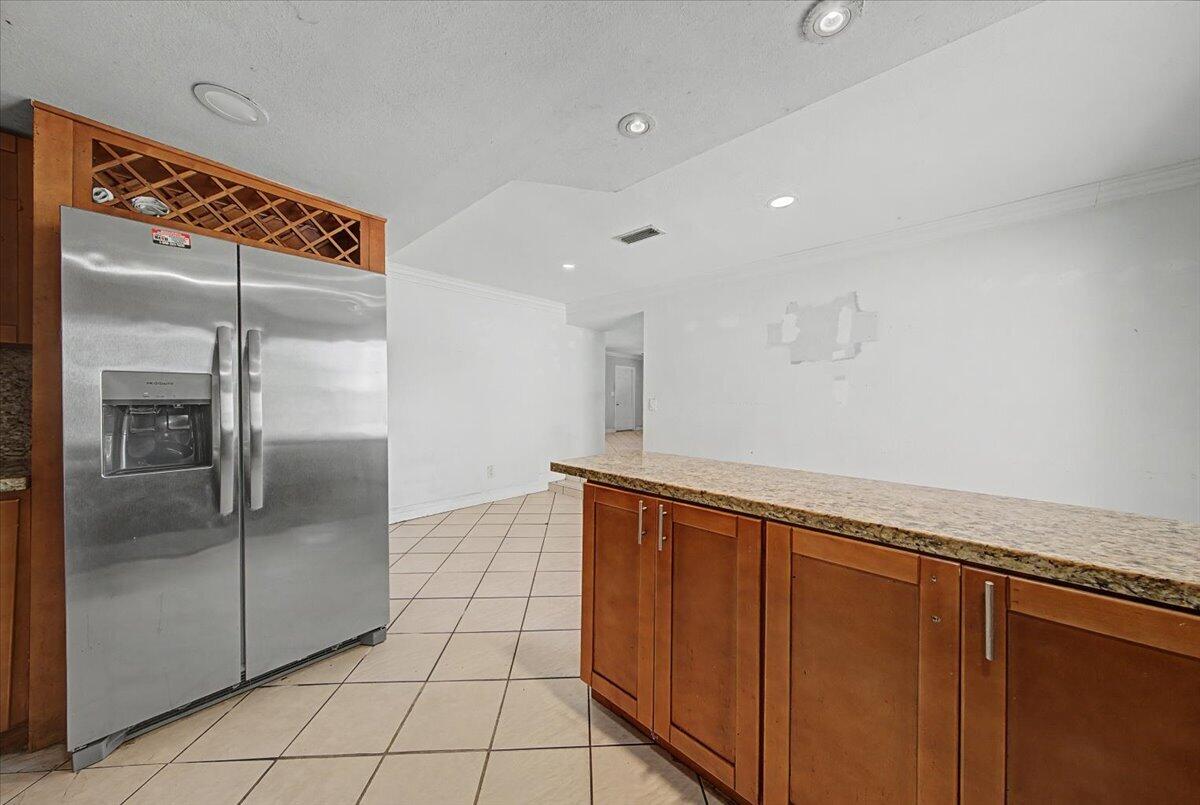 LAKE FOREST SEC 4 - Residential