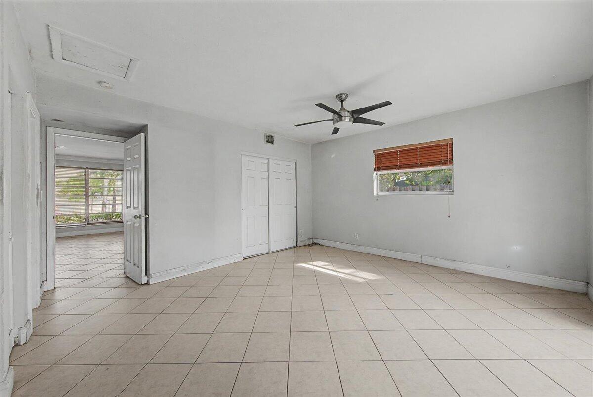 LAKE FOREST SEC 4 - Residential