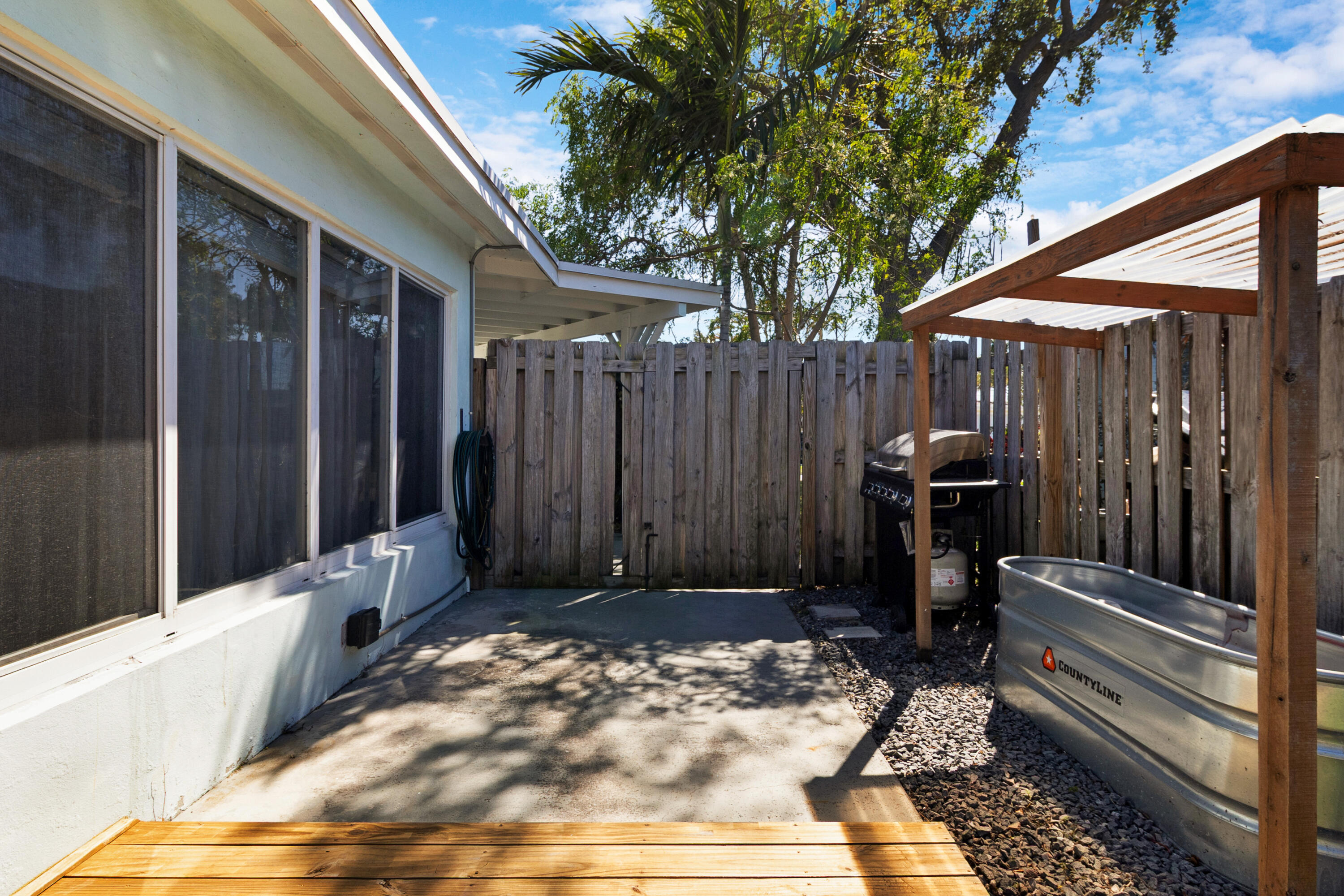 EASTWAY PARK SEC 4 - Residential