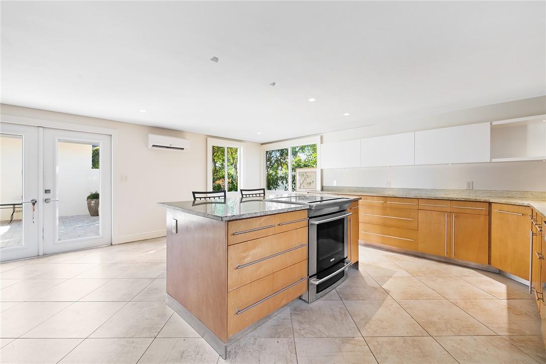 Coral Point 31-27 B - Residential