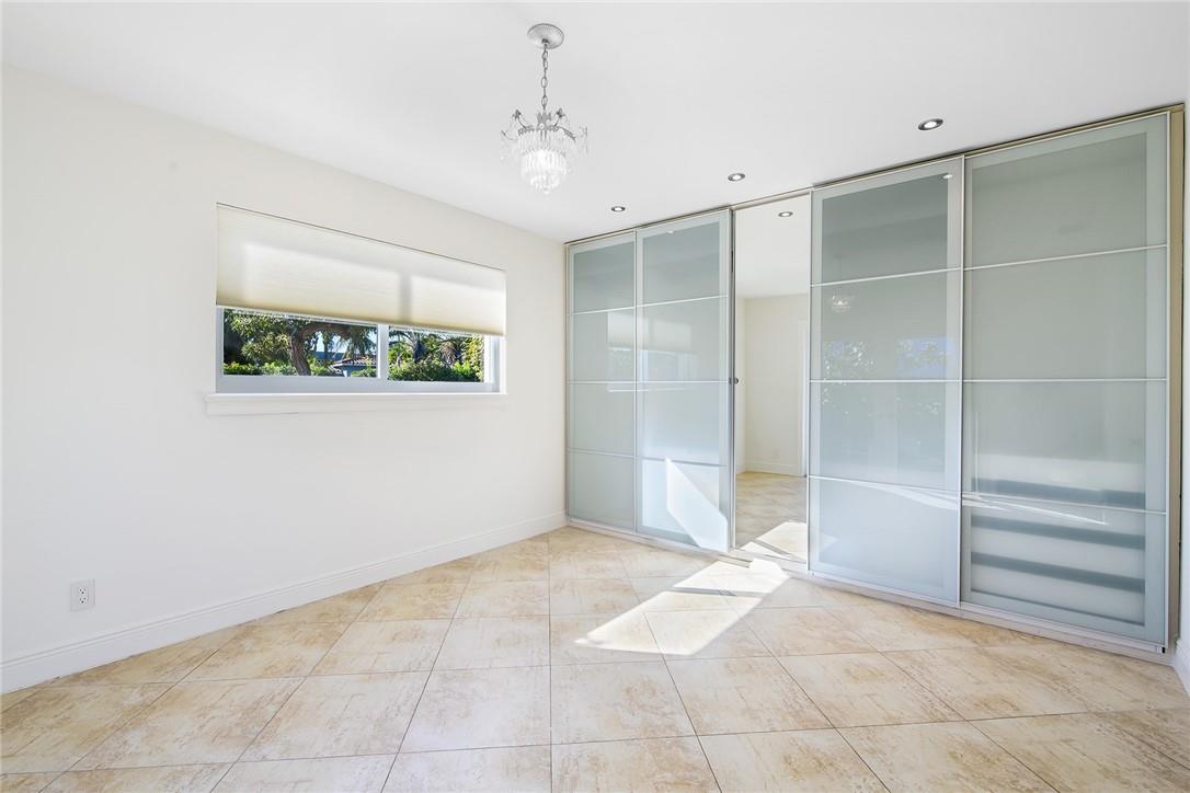 Coral Point 31-27 B - Residential
