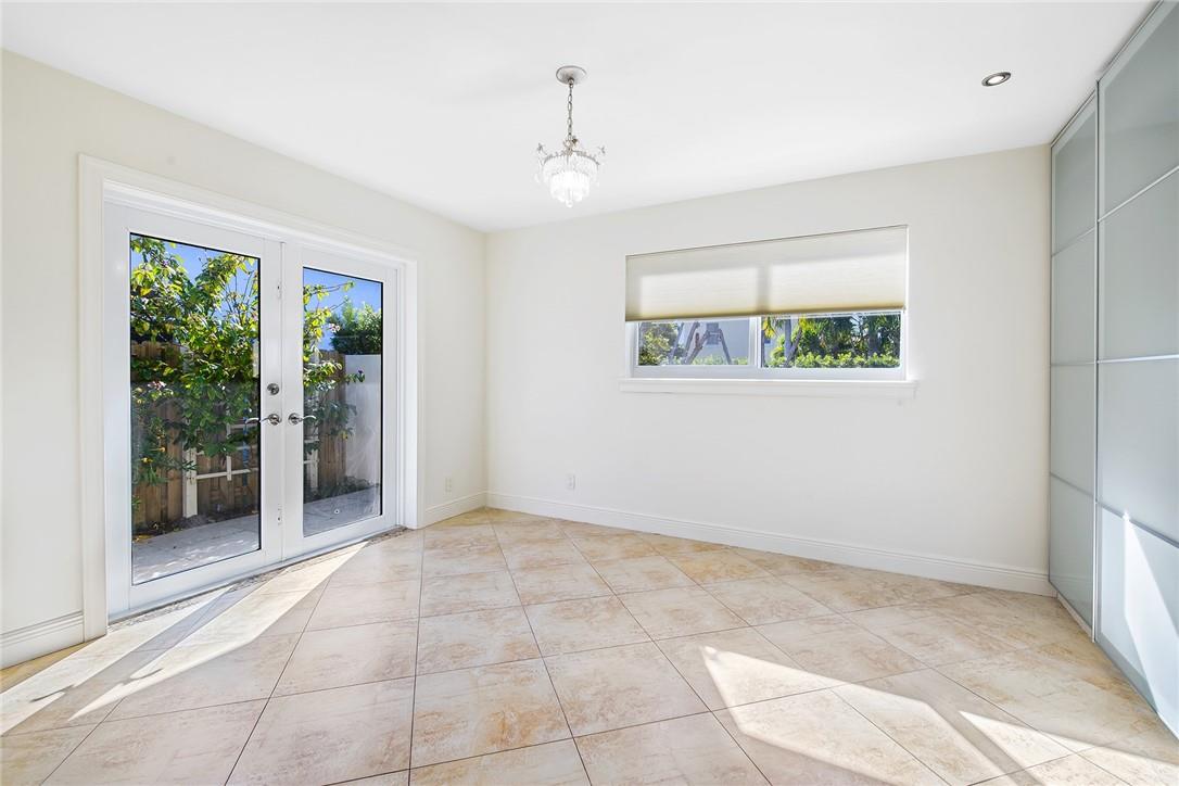 Coral Point 31-27 B - Residential