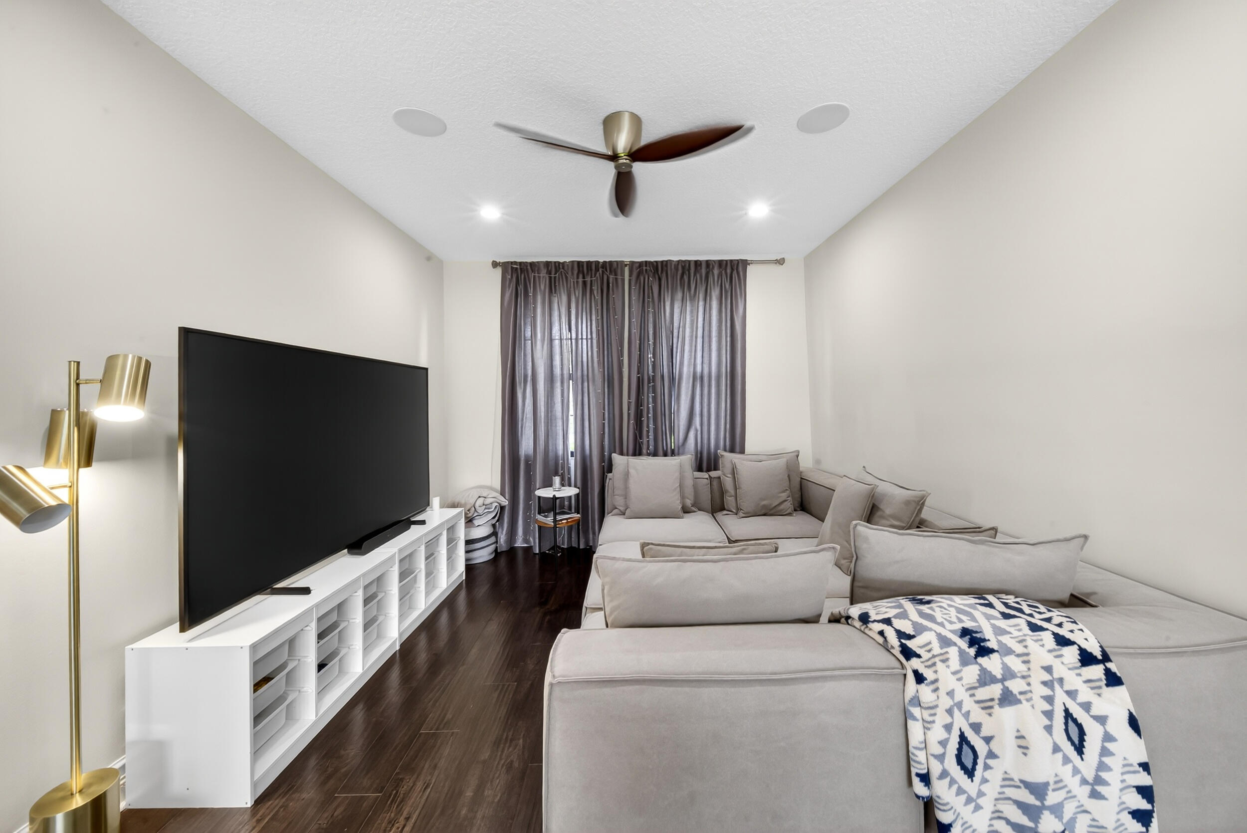 BRIDGES PL 8 - Residential