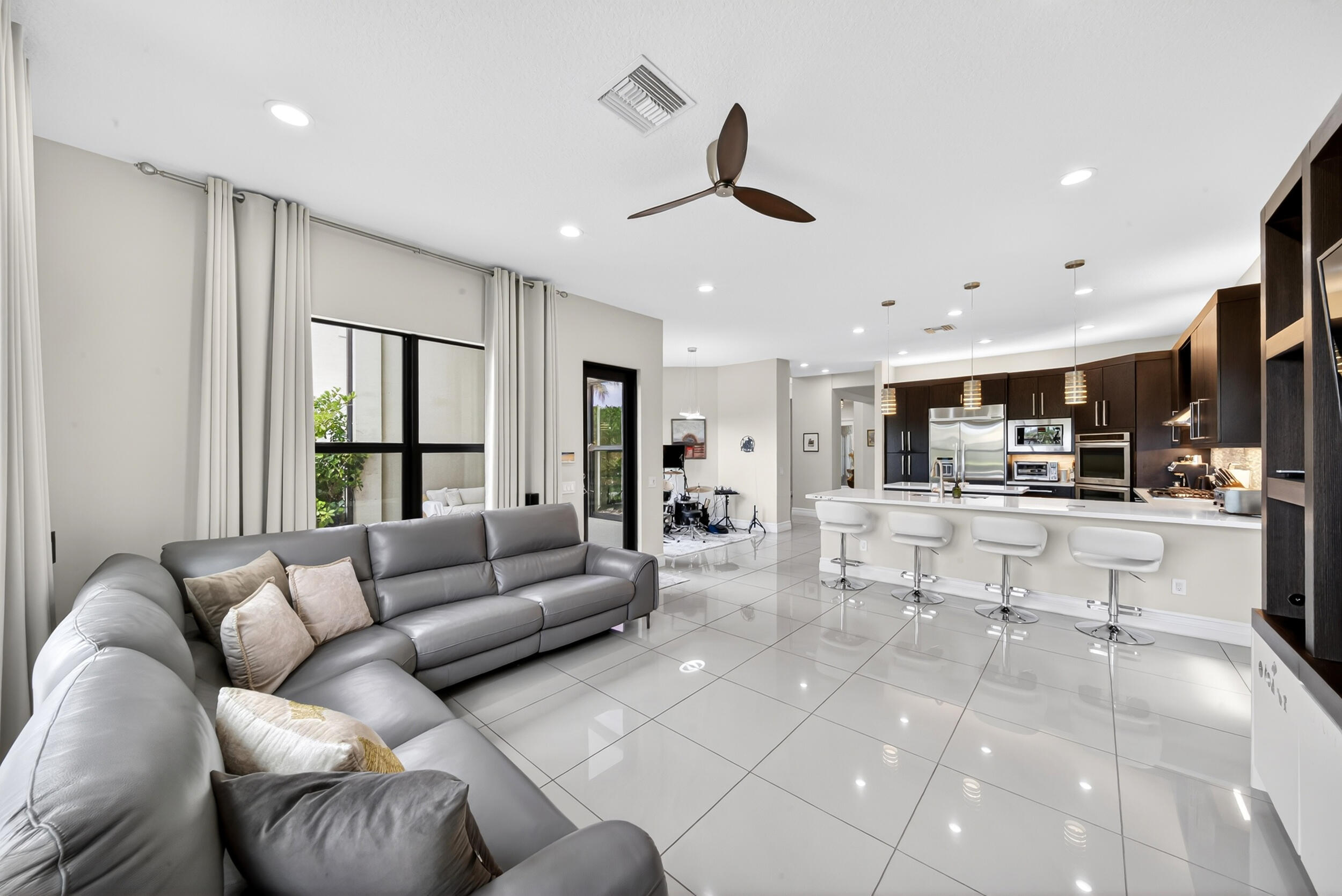 BRIDGES PL 8 - Residential