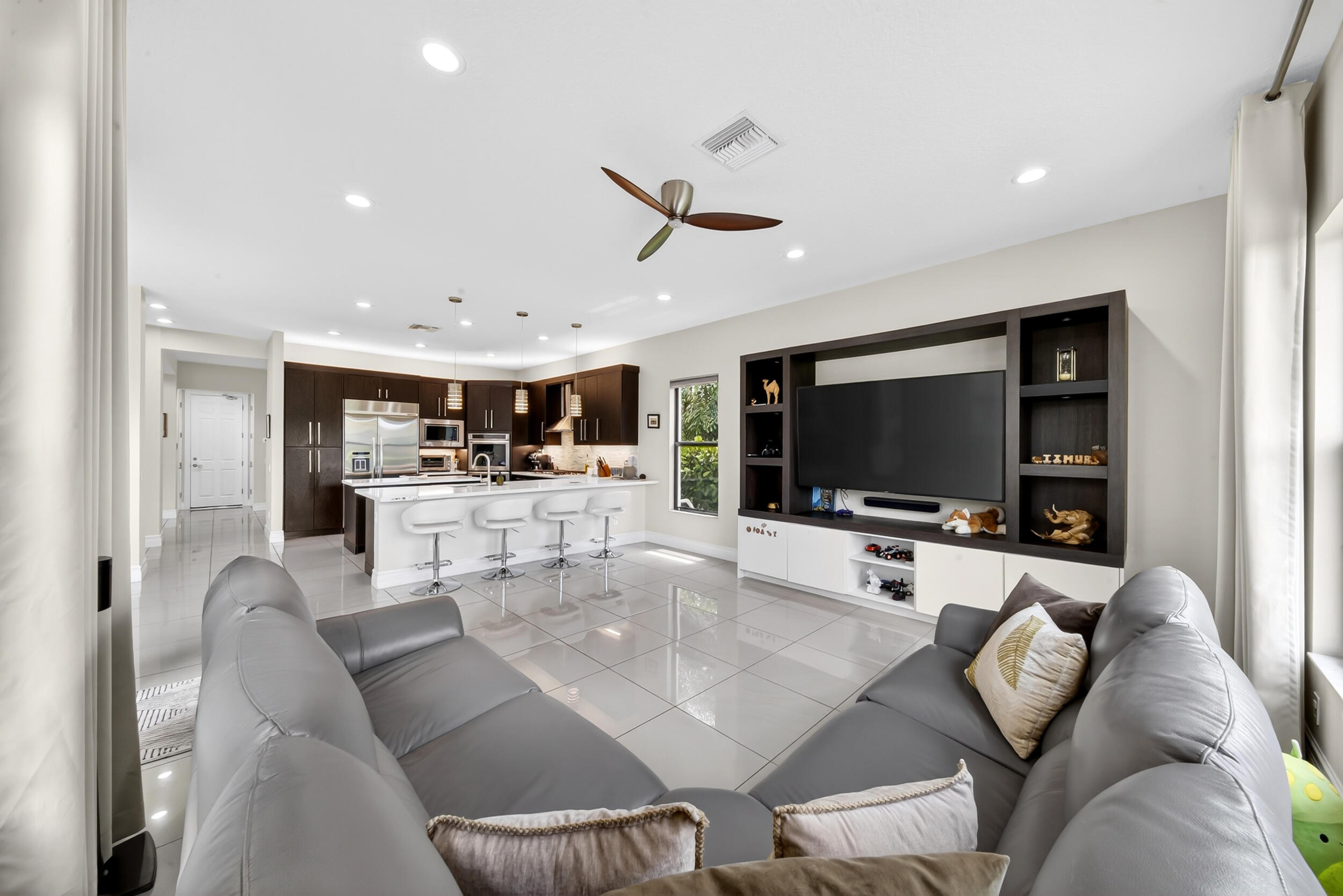 BRIDGES PL 8 - Residential