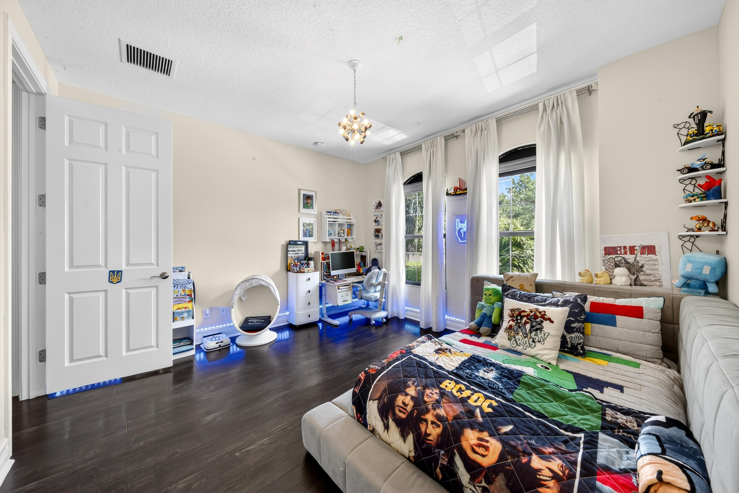 BRIDGES PL 8 - Residential