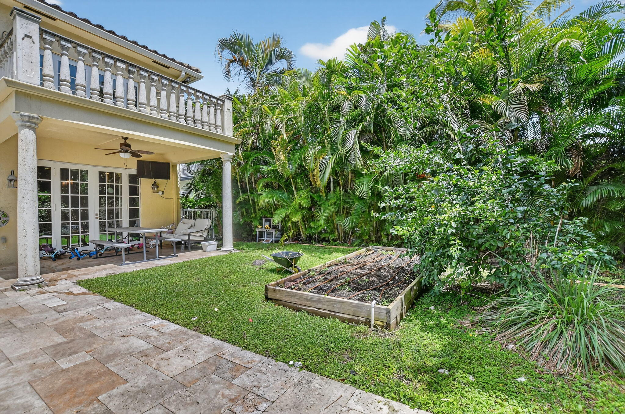 HAMPTONS at WOODFIELD COUNTRY CLUB - Residential