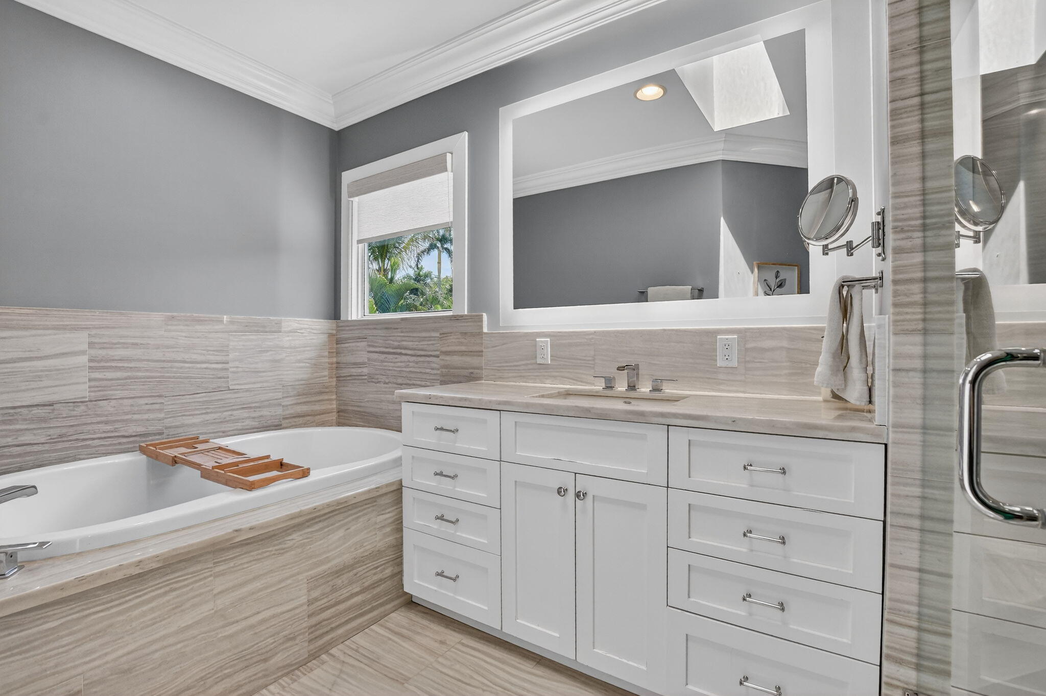 HAMPTONS at WOODFIELD COUNTRY CLUB - Residential