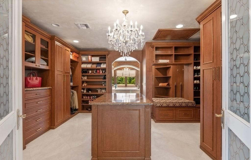 HARBOR BEACH - Residential