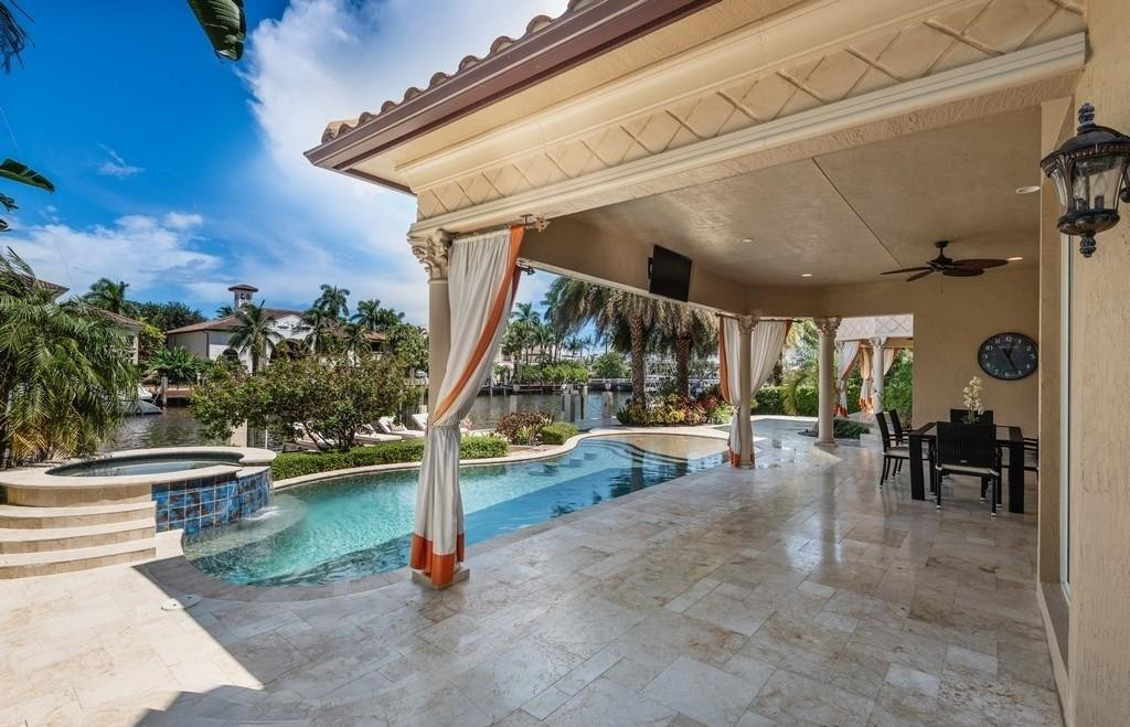 HARBOR BEACH - Residential