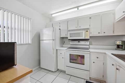 Tiny photo for 7118 Golf Colony Court #106, Lake Worth, FL 33467 (MLS # R11165658)