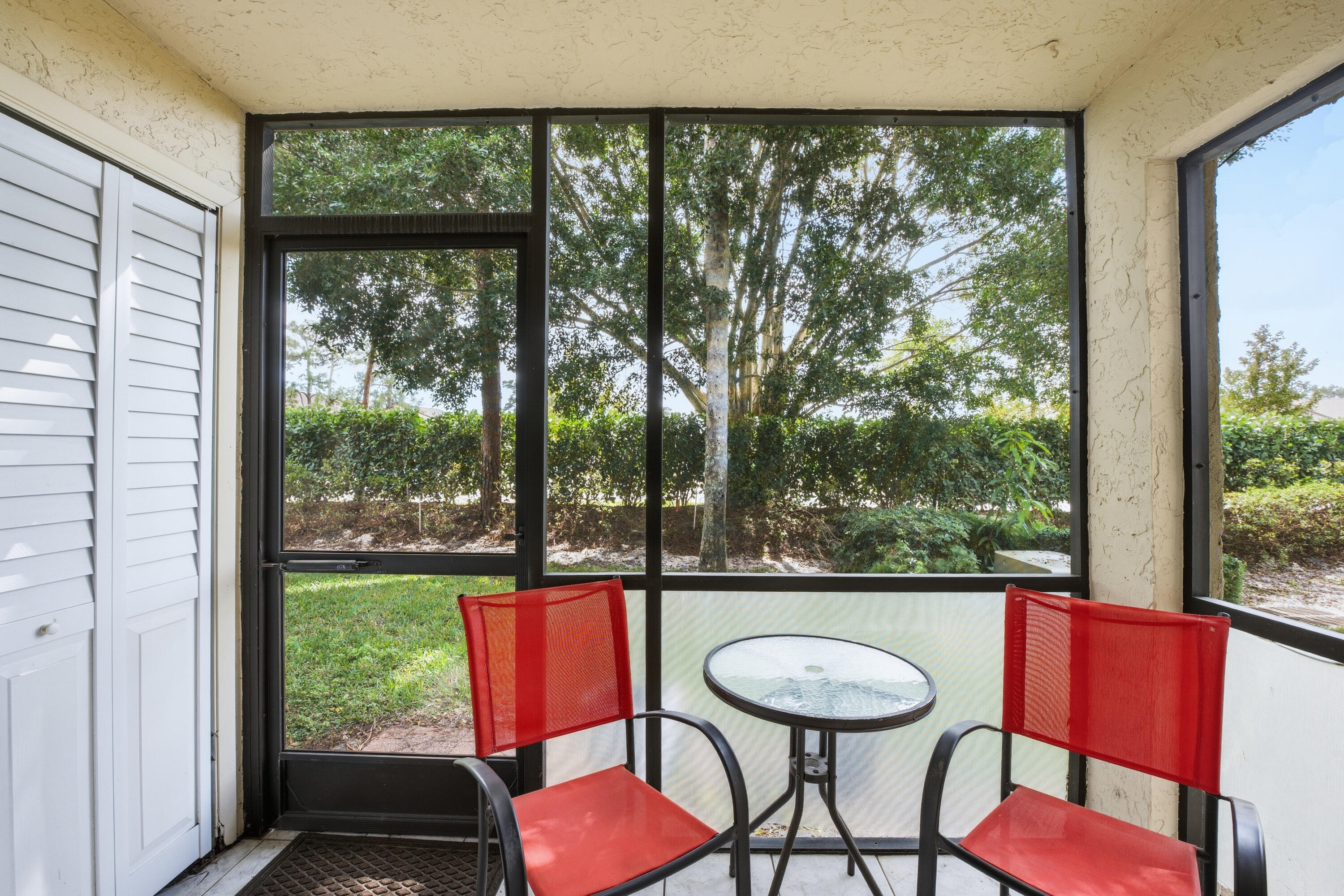 LUCERNE LAKES GOLF COLONY CONDOS 1 THRU 12 AND 14 - Residential