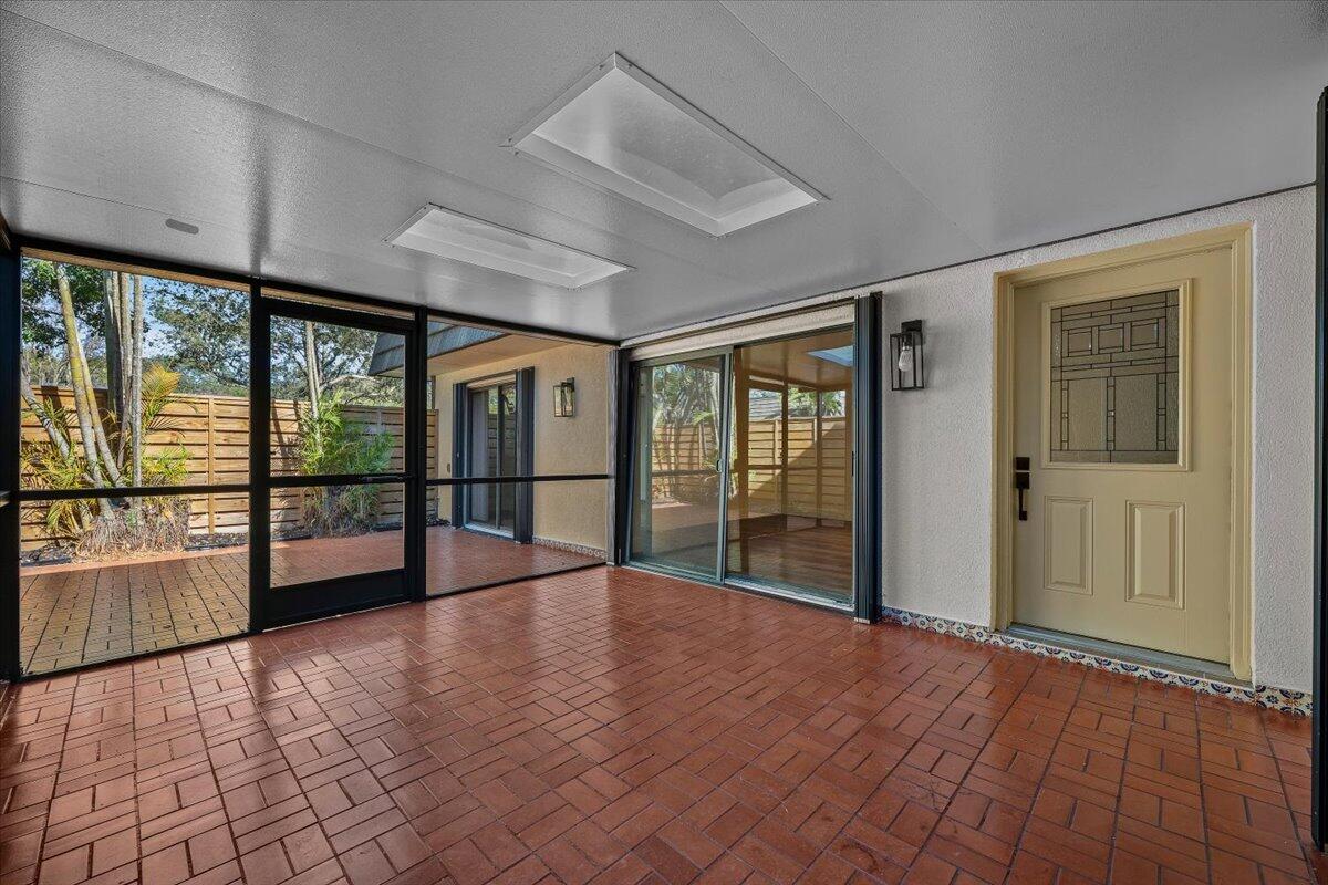 GLENWOOD TWNHS - Residential