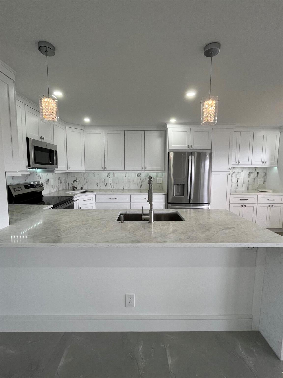 3033 Wolverton B