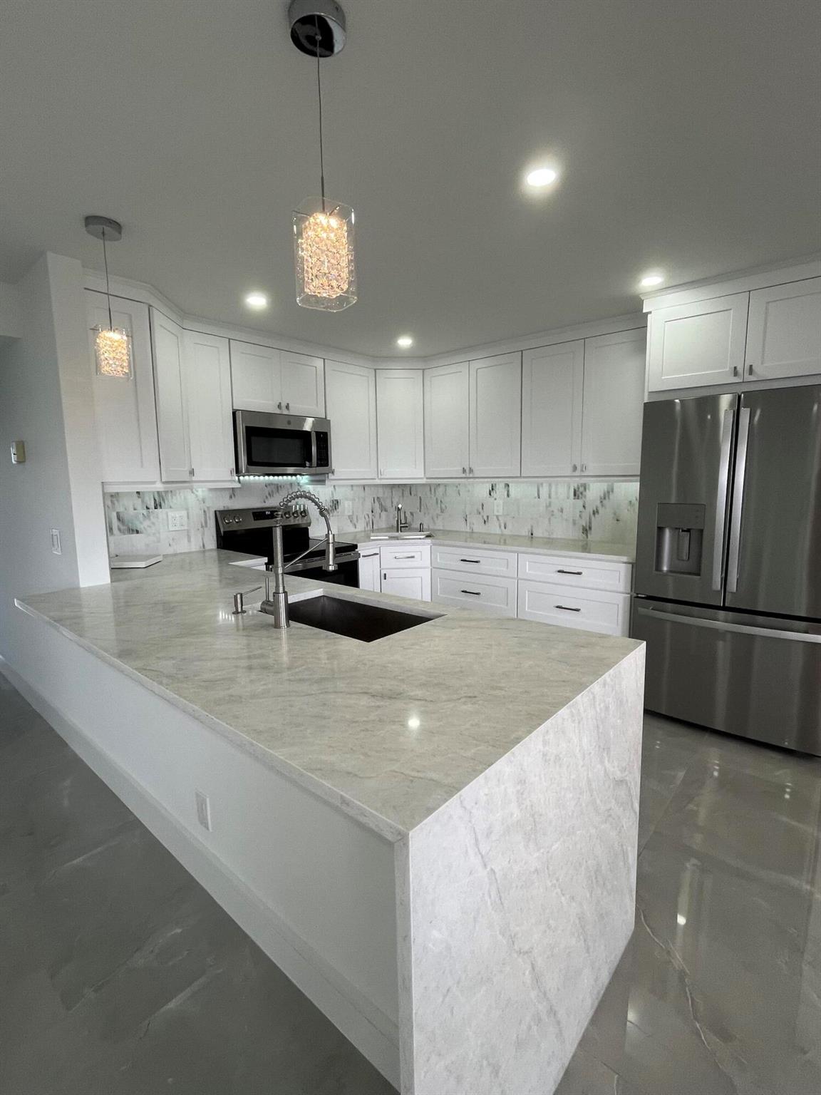 3033 Wolverton B