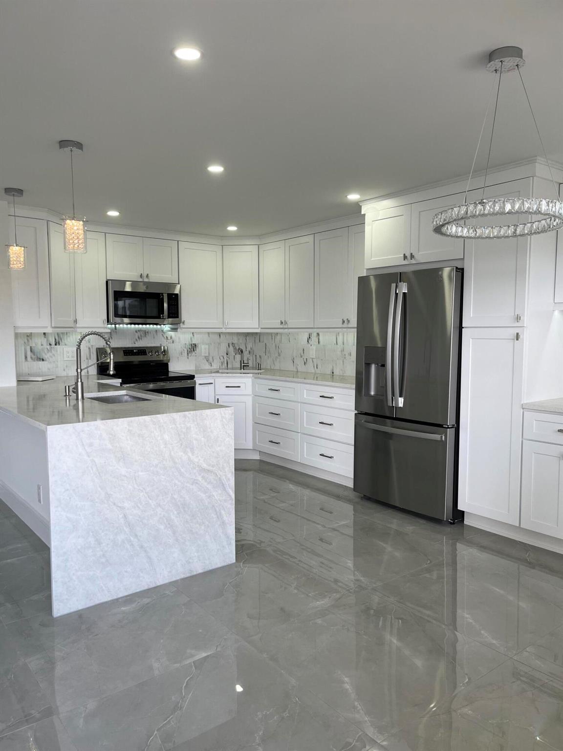 3033 Wolverton B