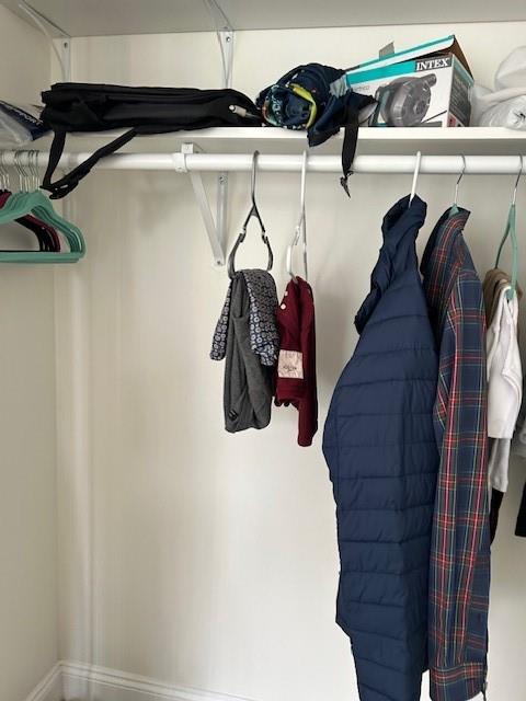 BLUE LAKE - Residential