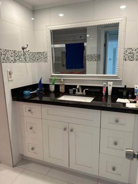 BLUE LAKE - Residential