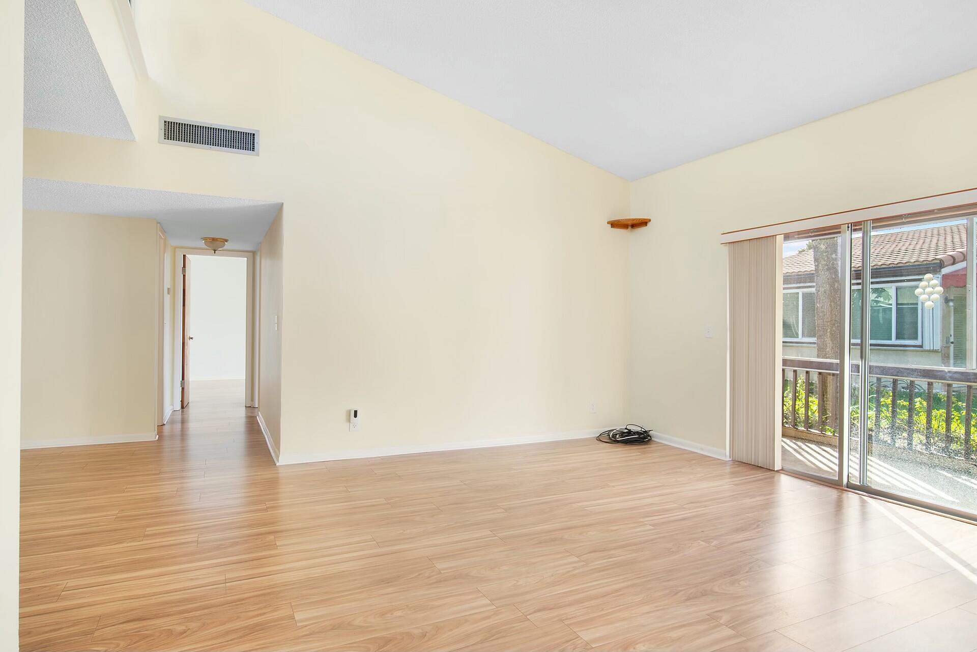 2541 Boundbrook Boulevard 112
