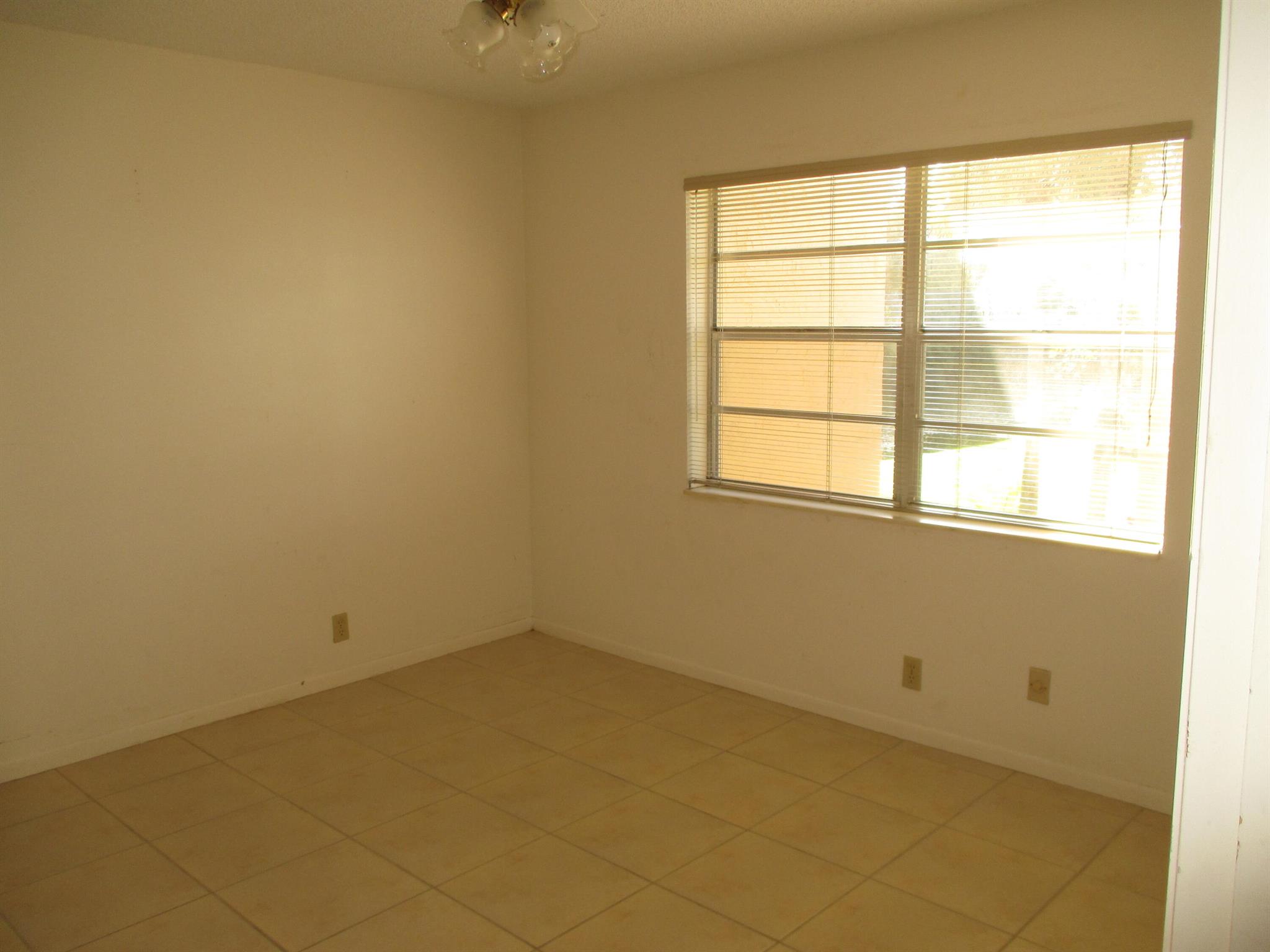 GOLDEN LAKES VILLAGE - Residential