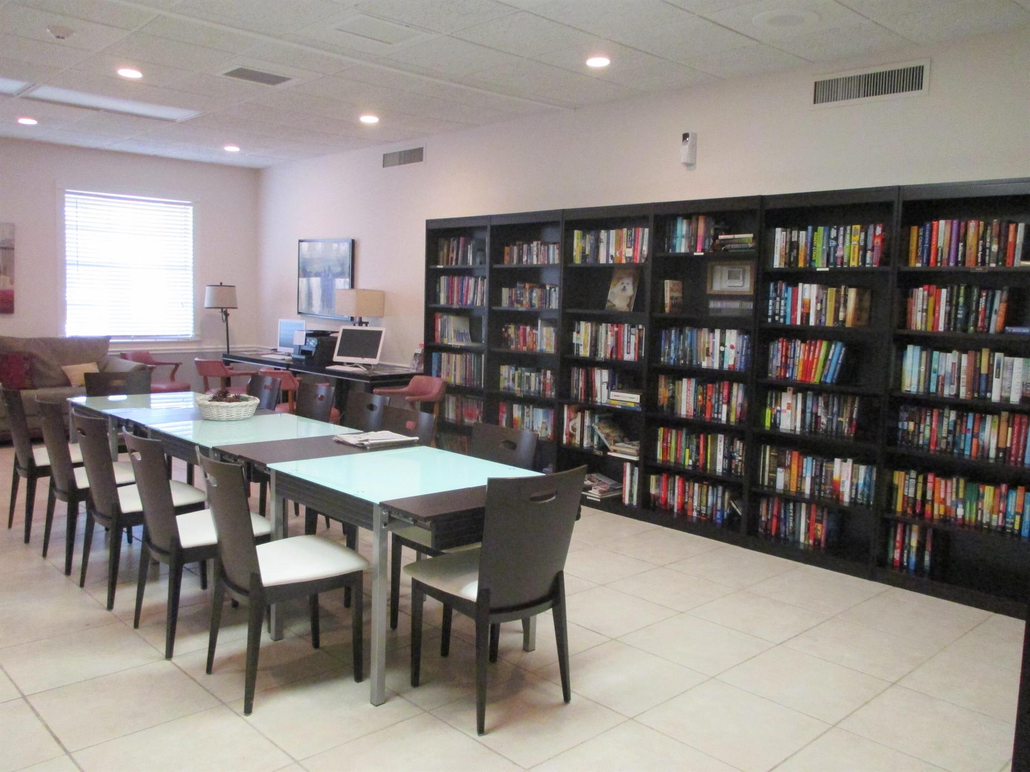 GOLDEN LAKES VILLAGE - Residential