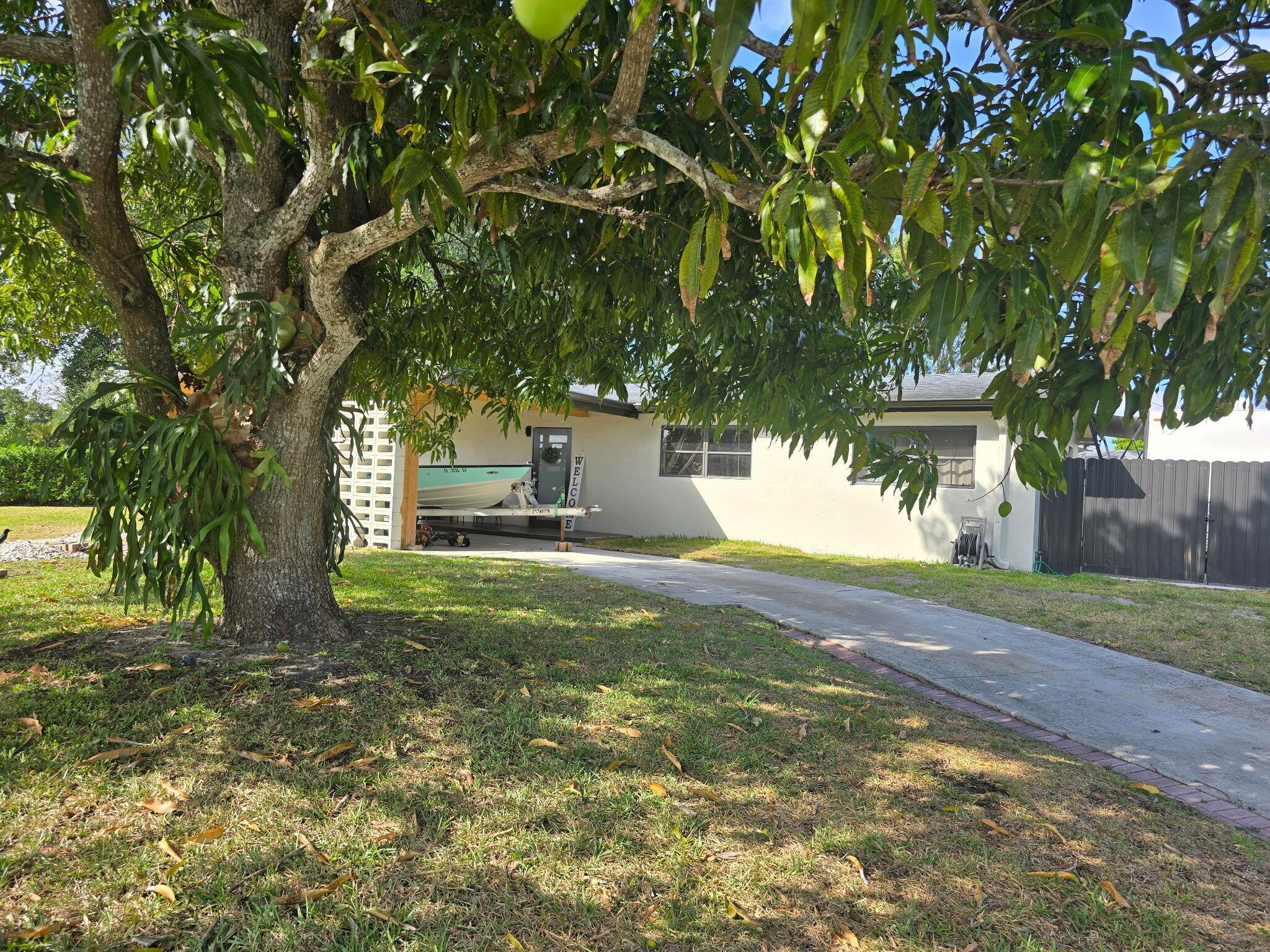 800 Hibiscus Drive