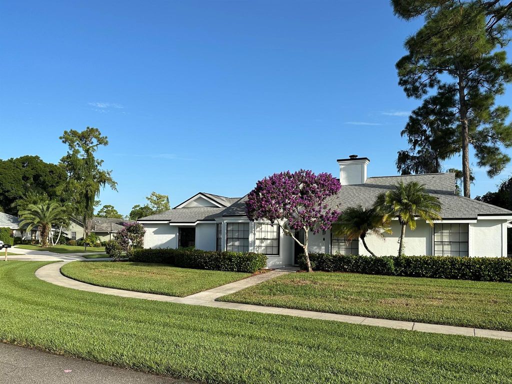 Photo of 13571 Jonquil Pl, Wellington, FL 33414 (MLS # R11083866)