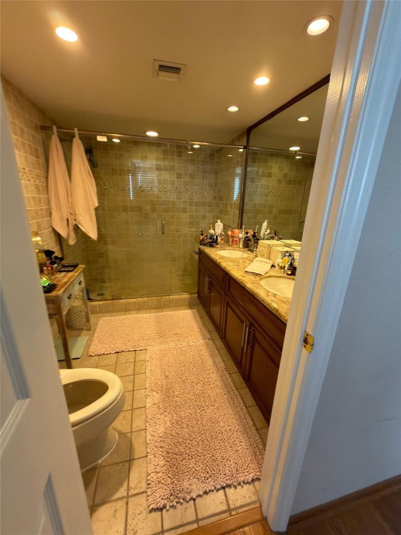 Overlook Condominium - Residential