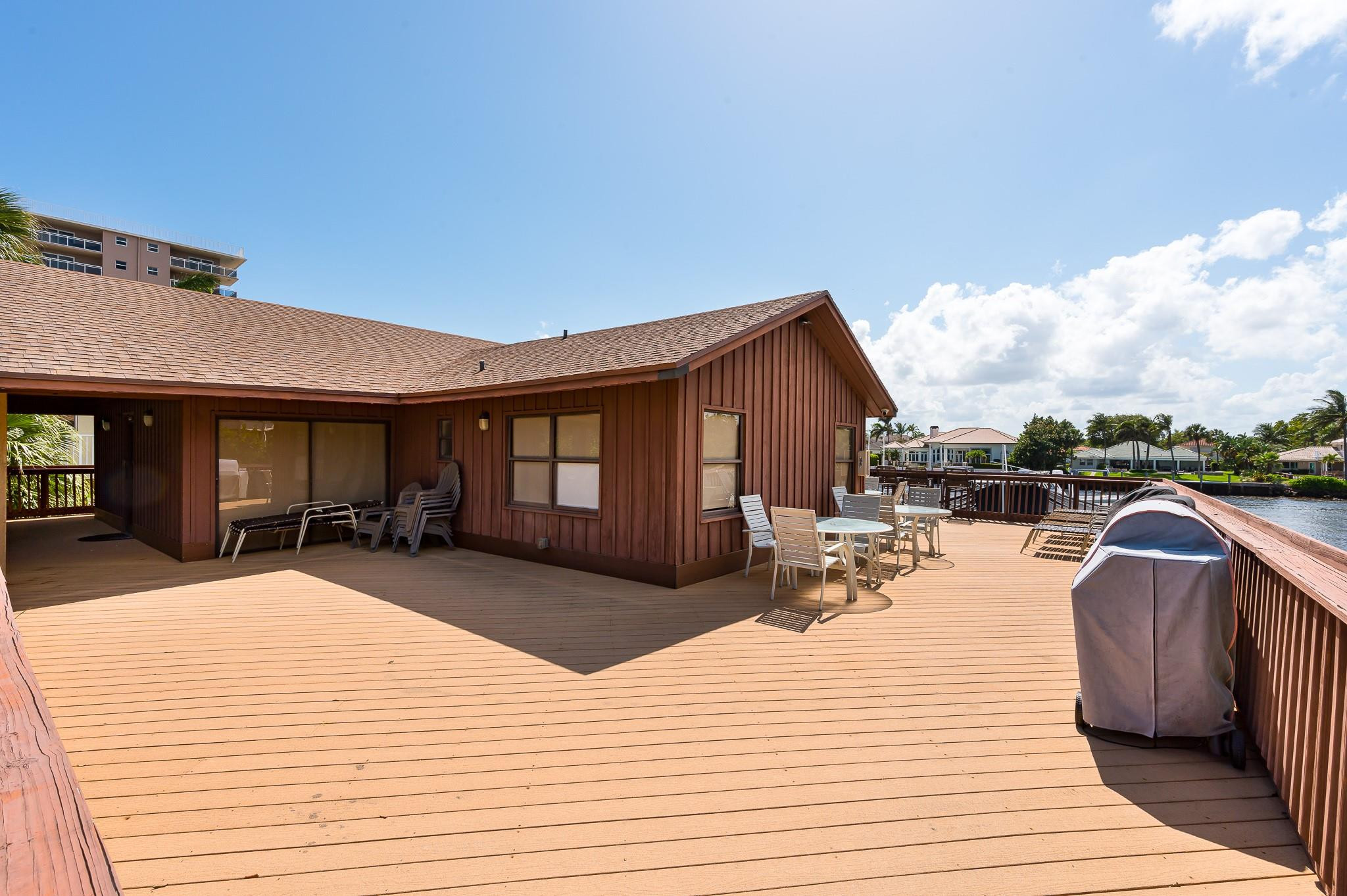 Overlook Condominium - Residential