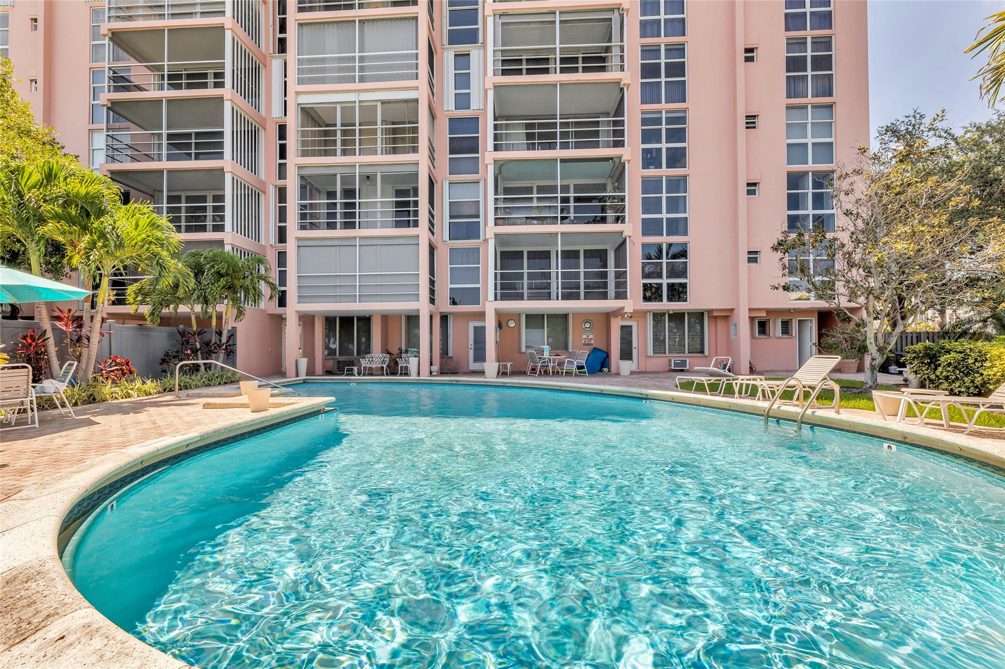 1750 Las Olas Co-op - Residential