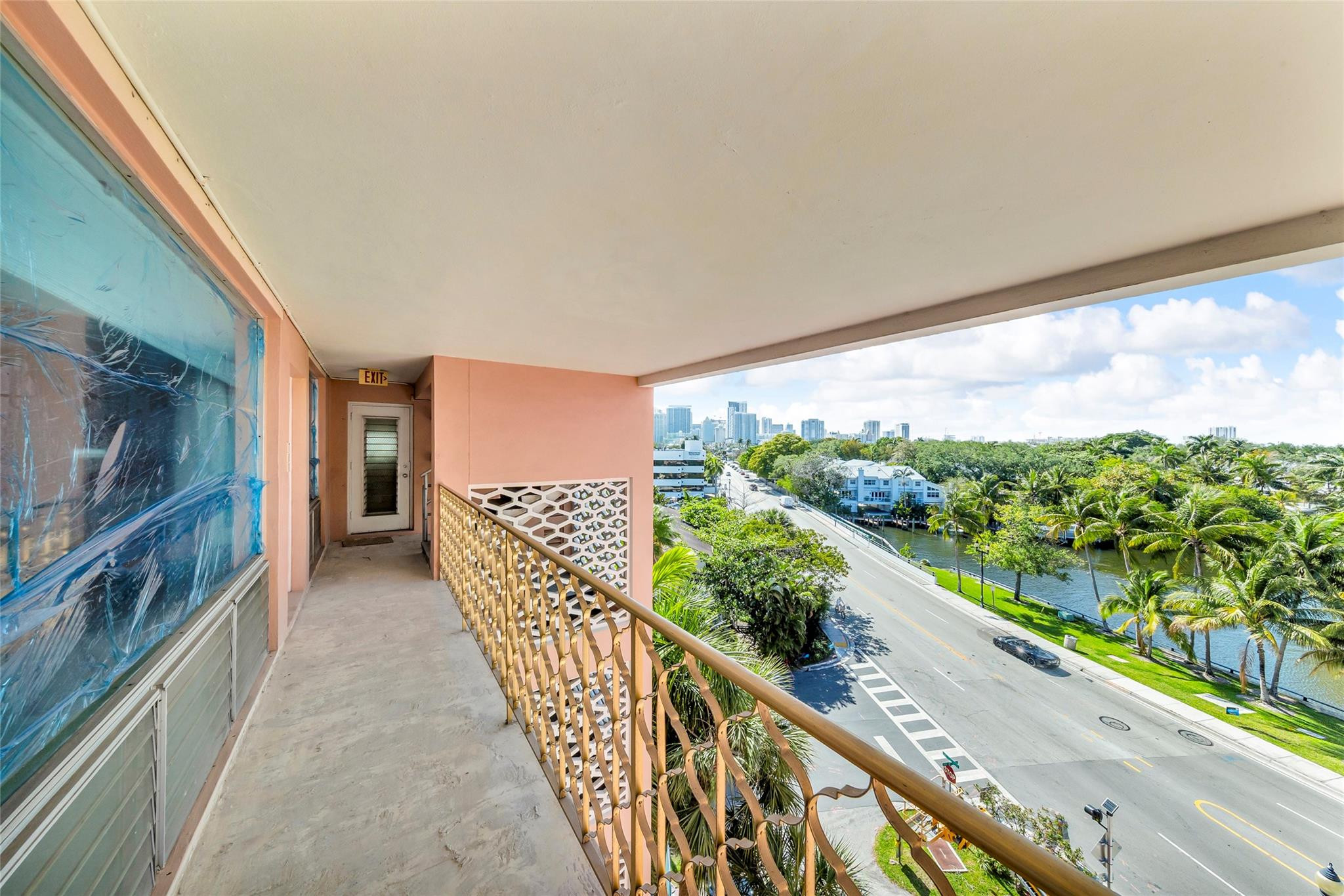 1750 Las Olas Co-op - Residential