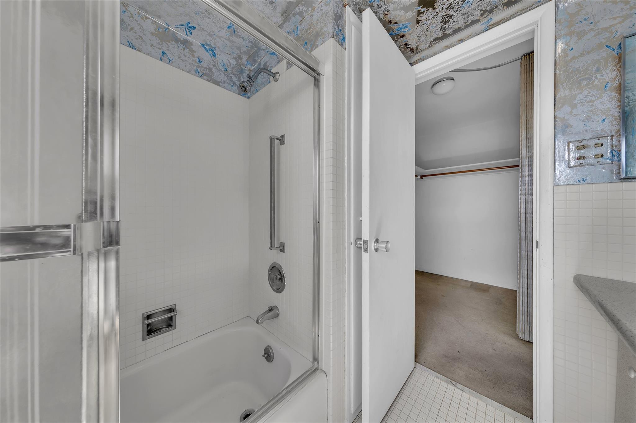 1750 Las Olas Co-op - Residential