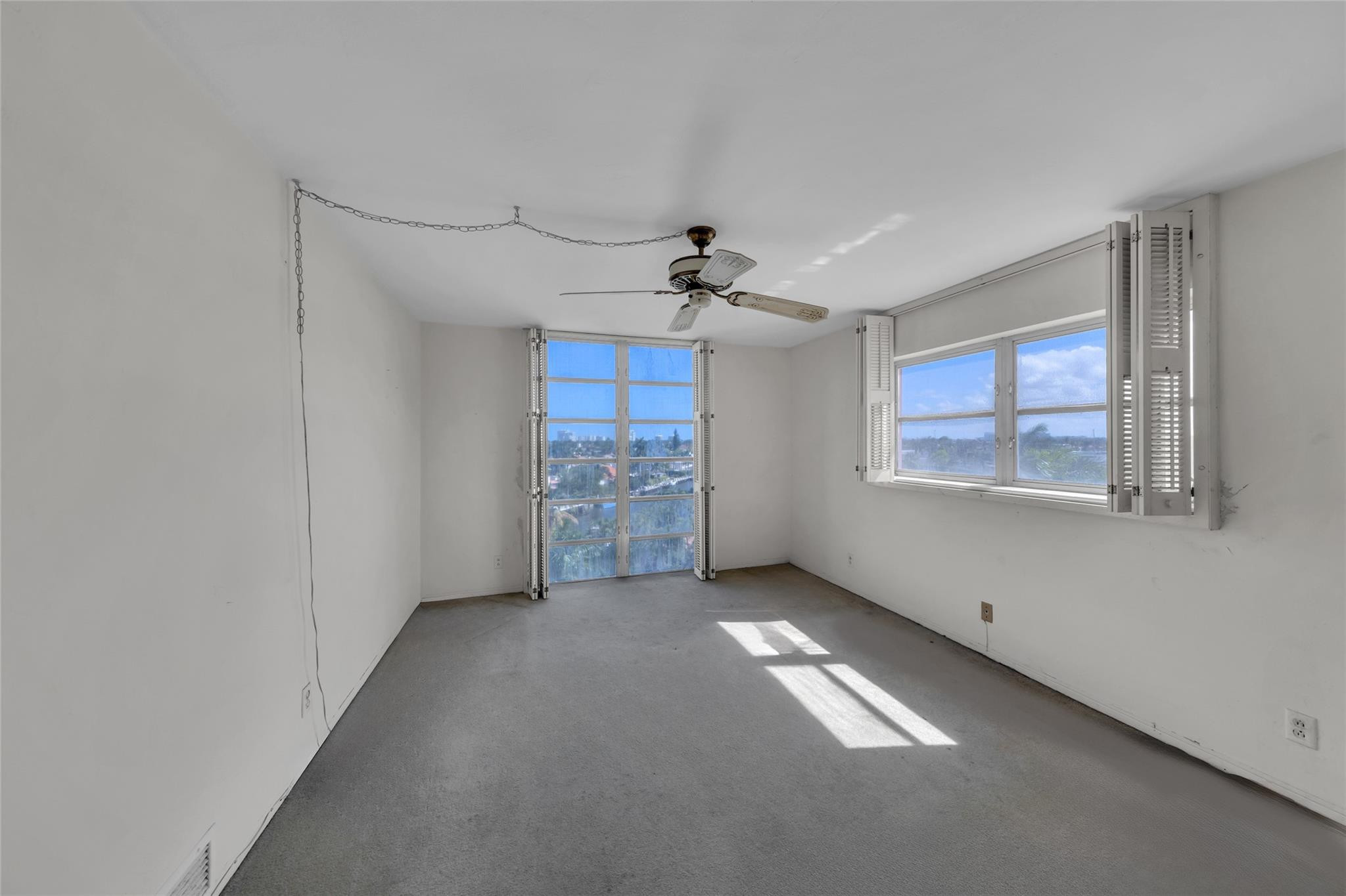 1750 Las Olas Co-op - Residential