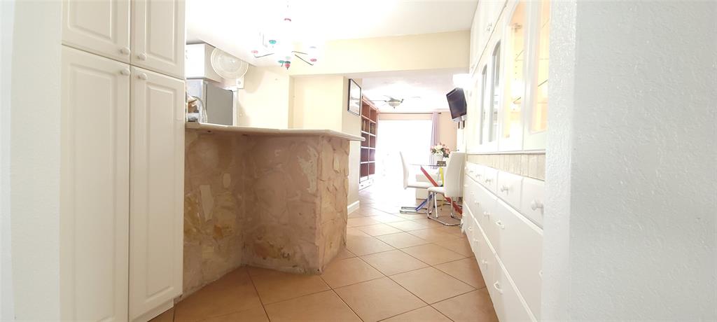 Pompano Beach, Florida 33062, United States, 1 Bedroom Bedrooms, ,2 BathroomsBathrooms,Residential,Active,222285