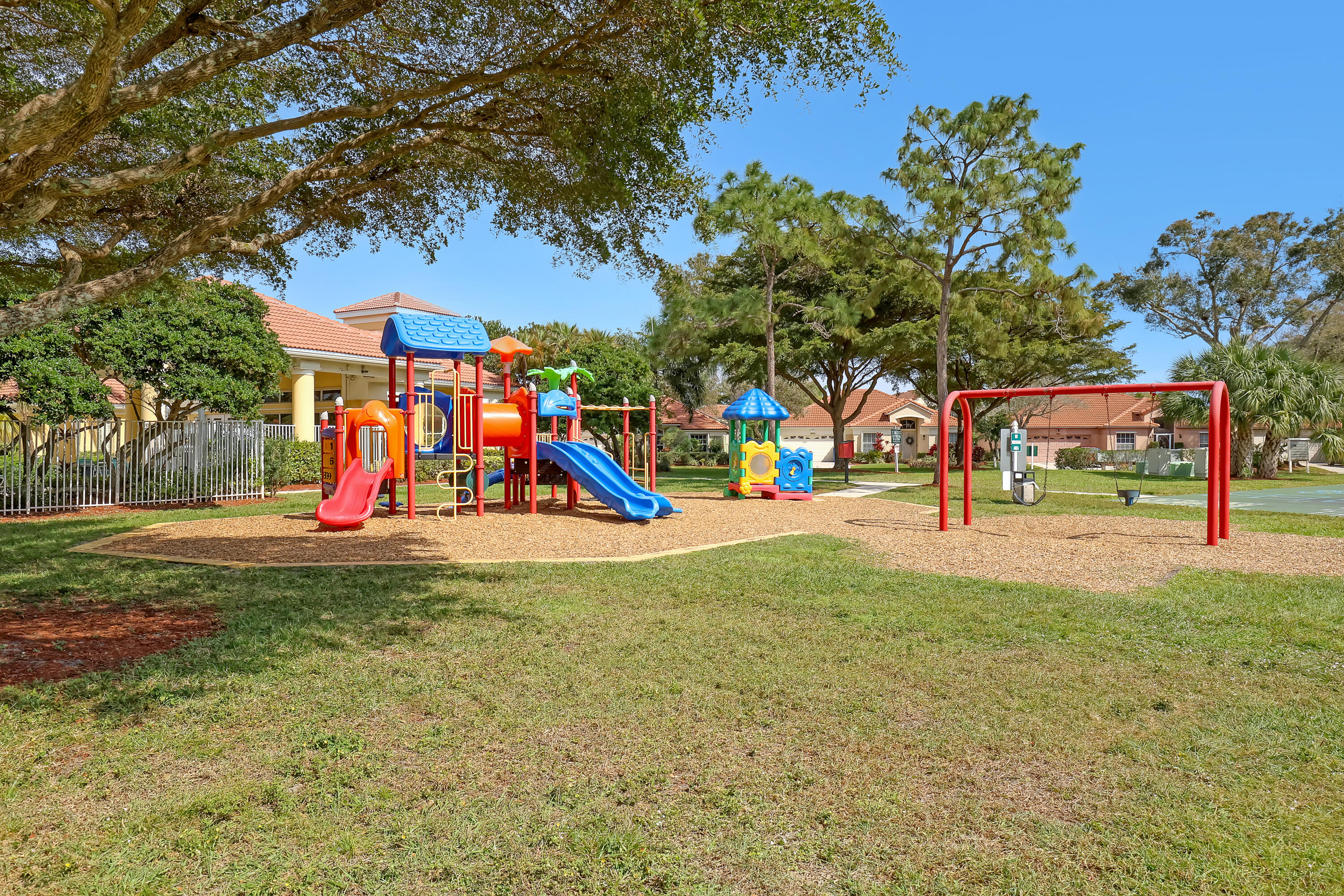 WOODBINE PAR E - Residential