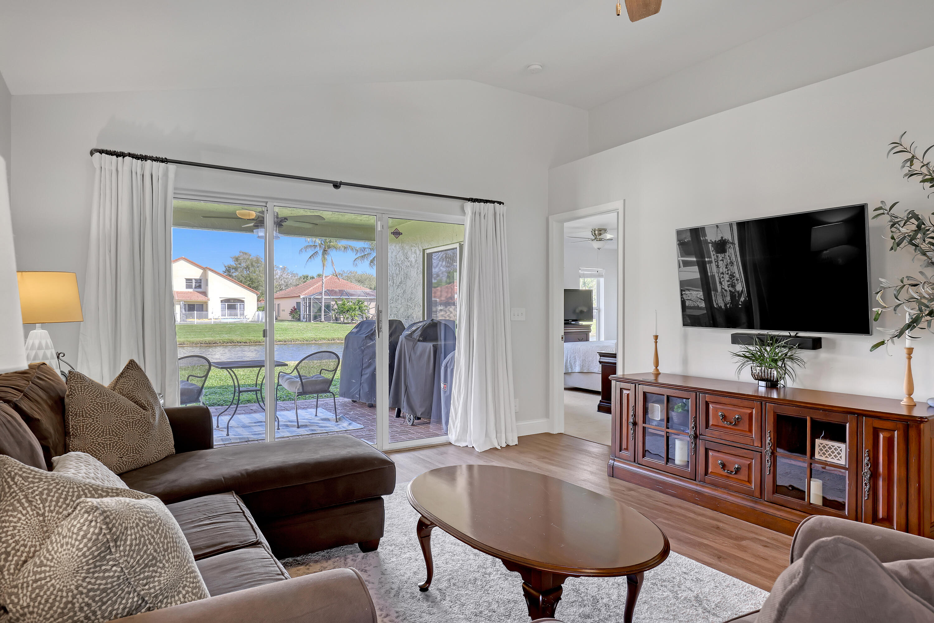 WOODBINE PAR E - Residential