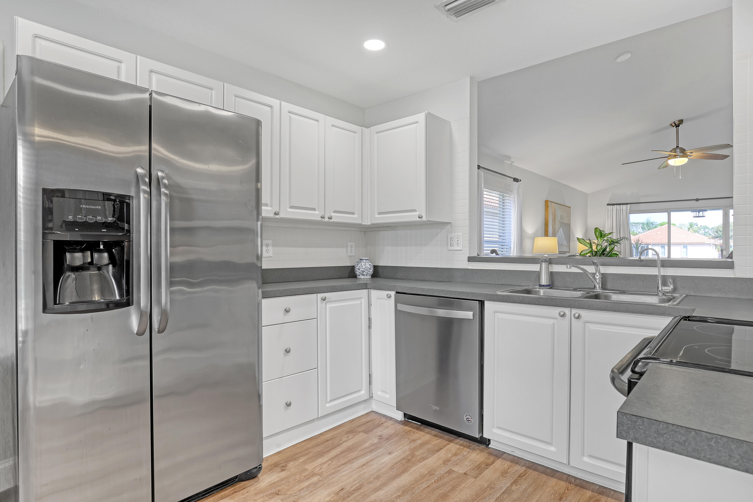 WOODBINE PAR E - Residential