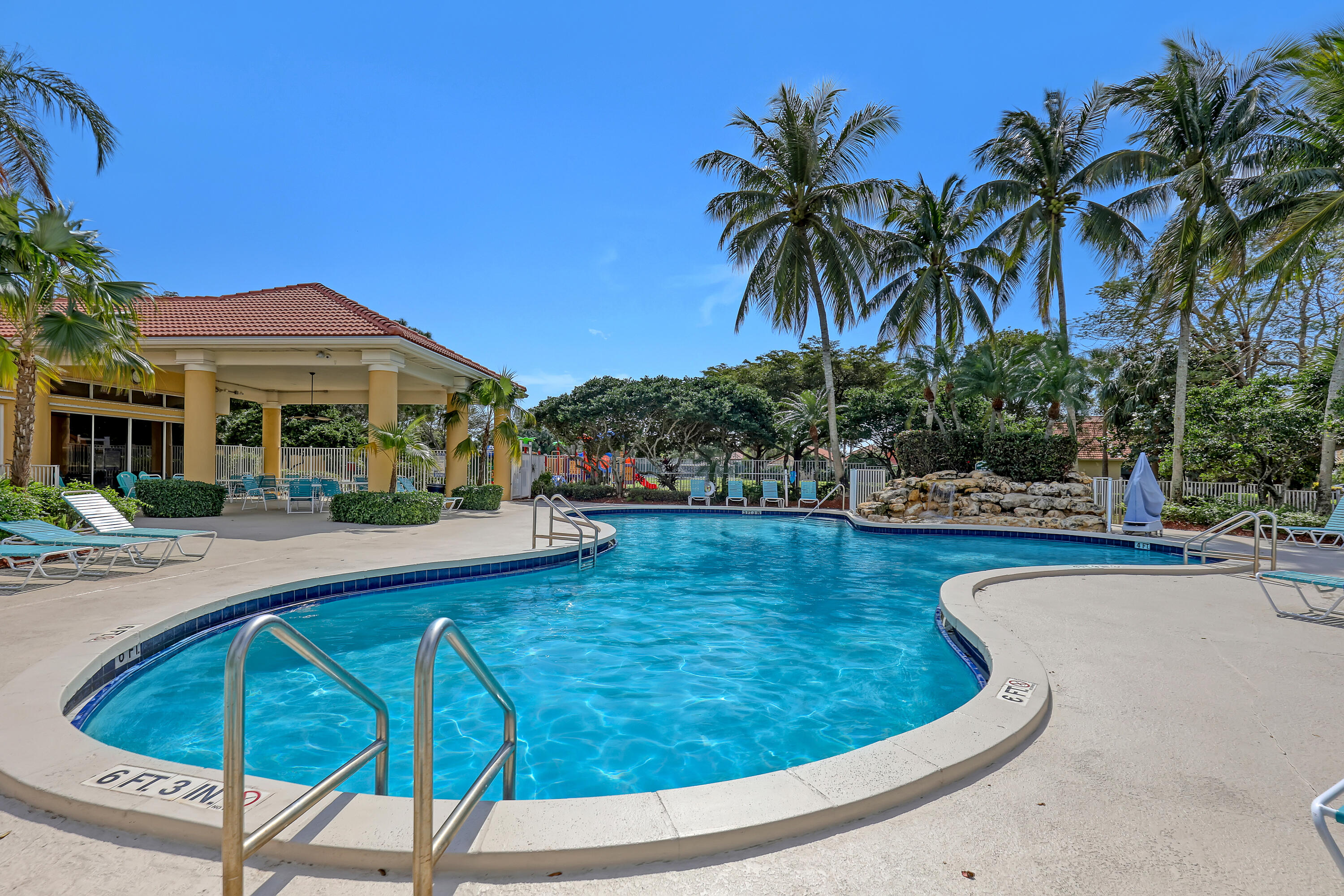 WOODBINE PAR E - Residential