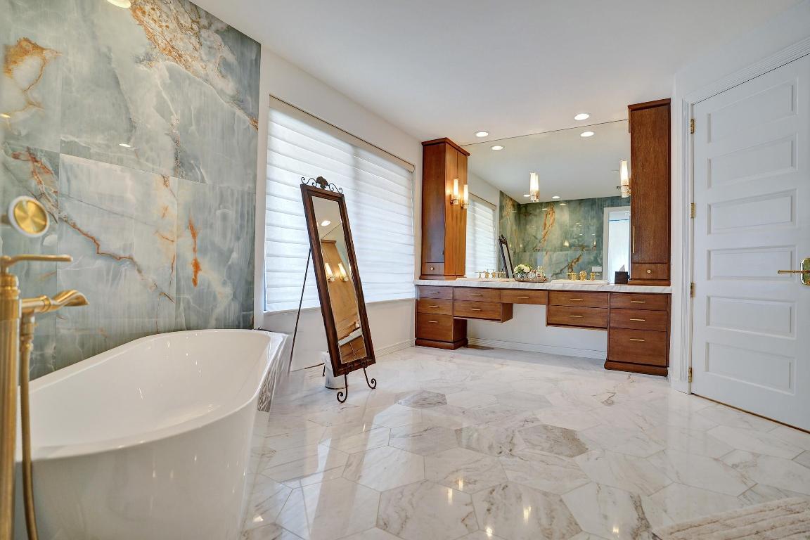 BOCA MARINA - Residential