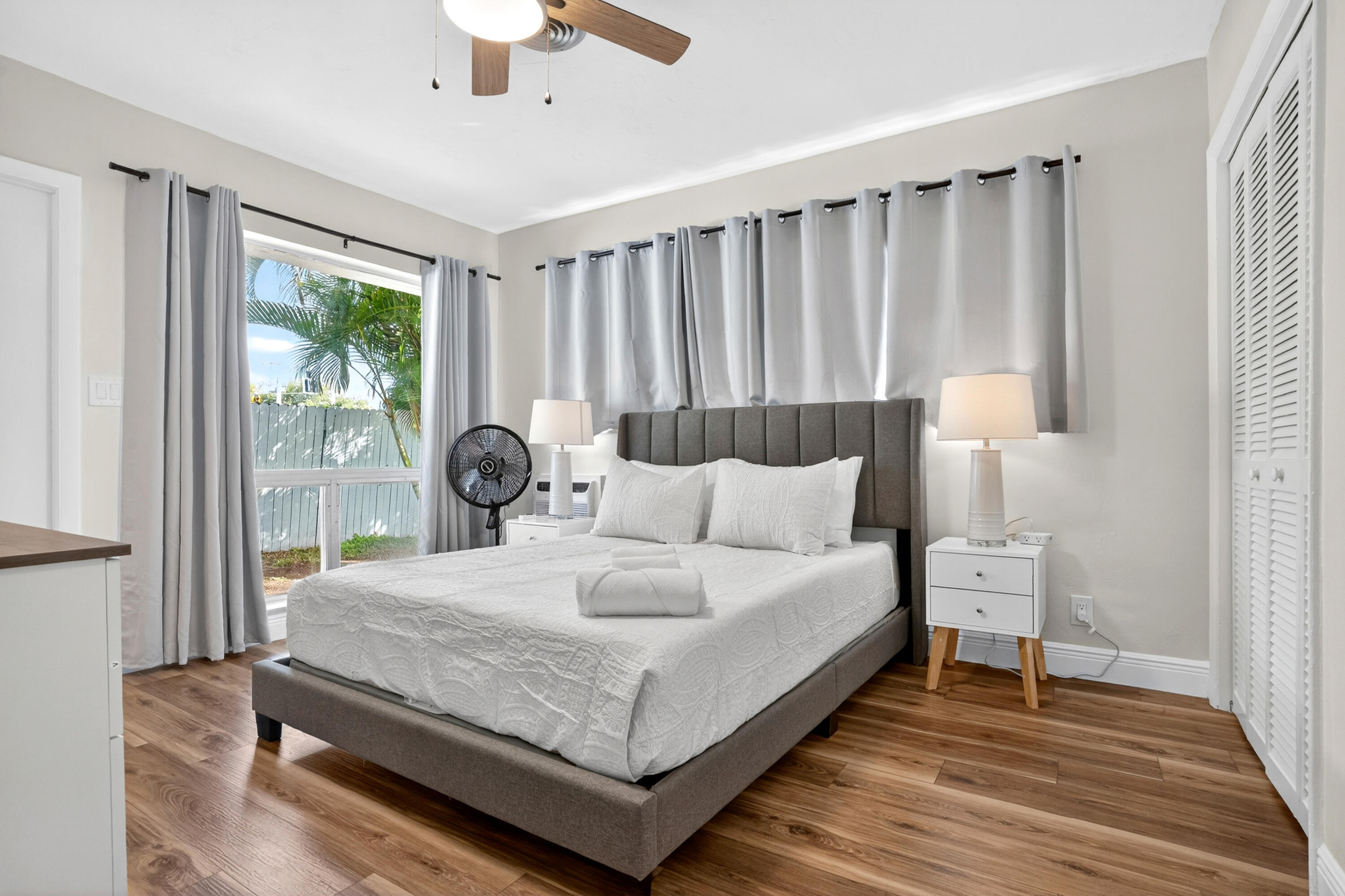 CORAL RIDGE ISLES - Residential Lease